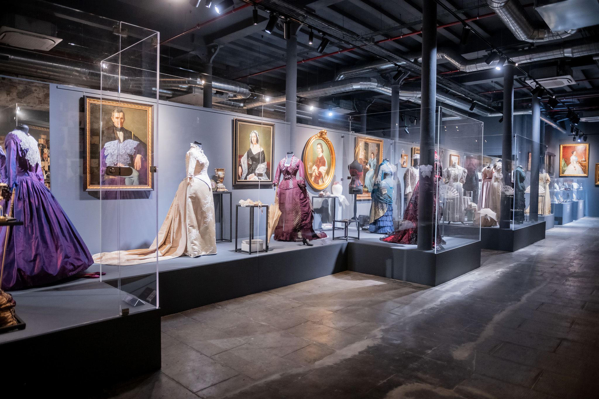 Exposición-de-museo-de-moda_Victoria-Museum-Barcelona